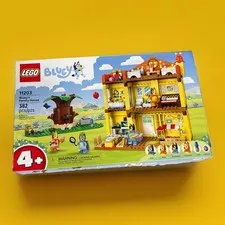 Lego 11203 Duplo Bluey's Family House 382 pieces ages 4 and up NEW Sealed