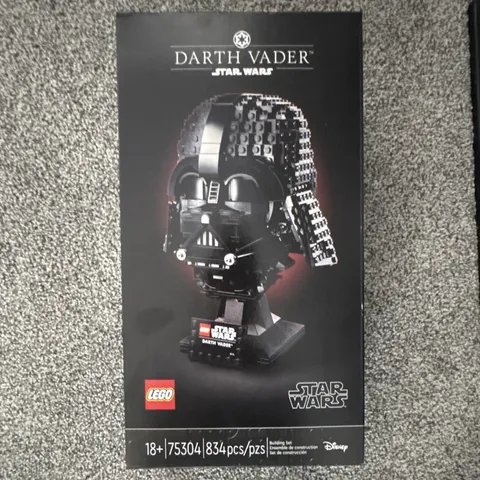 BRAND NEW IN BOX LEGO Star Wars Darth Vader Helmet 75304