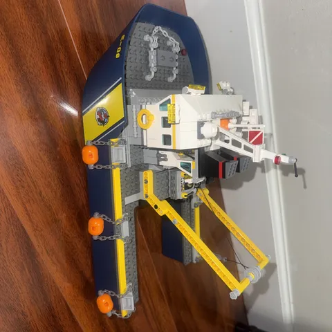 LEGO CITY: Deep Sea Exploration Vessel (60095)  Ship Build Only Incomplete Build