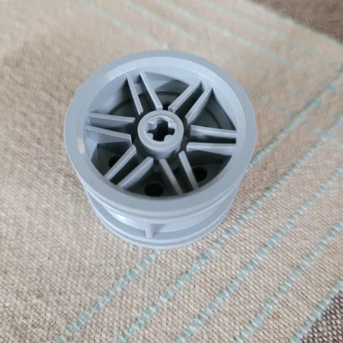 Lego Technic wheel 30.4 mm x 20 mm 56145