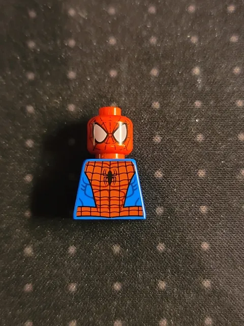 Lego Spider-Man 76037 Black Web Pattern Bust & Head ONLY, No Arms, Minifig