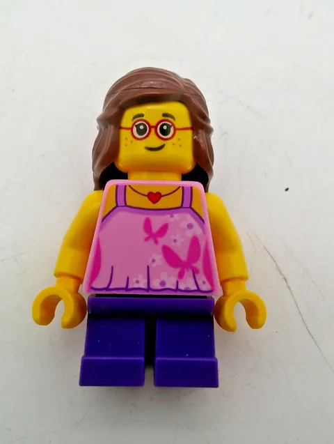 LEGO 60153 Fun at the Beach Beachgoer Girl in Pink Top Minifigure Minifig