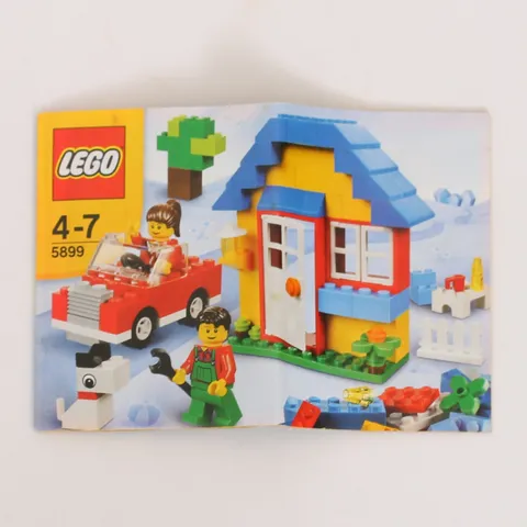 Instruction Manual for LEGO 5899 House Building Set