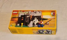 LEGO 6036 ROYAL KNIGHTS: Skeleton Surprise - 100% + box & instructions