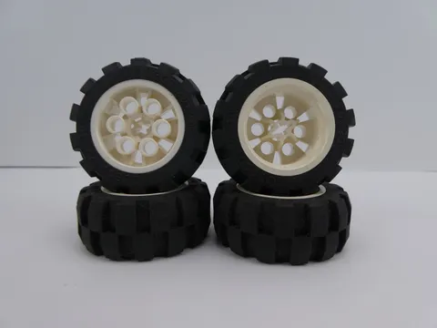 Lego Technic White Wheel 6582 + Medium Balloon Tire 20 x 30 6581 ~ SET of 4