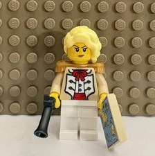 LEGO Pirate Minifigure Camilla the Admiral's Daughter (idea228) with Accessories