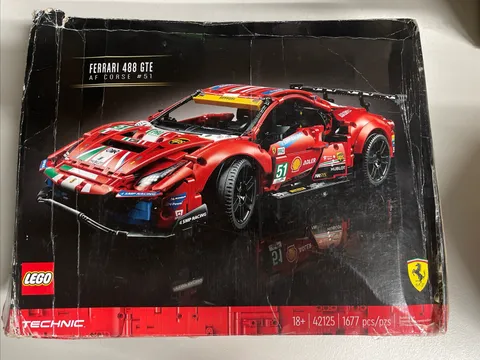 LEGO TECHNIC: Ferrari 488 GTE “AF Corse #51” (42125)