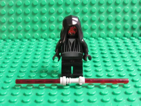 LEGO Star Wars Minifigure - Darth Maul w/ Dual Red Lightsaber Sith AW23
