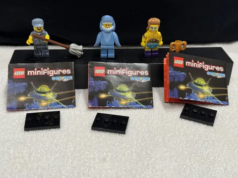 Lego Series 15 Minifigures Wrestler Trophy Shark Suit Guy Janitor Mop Lot of 3