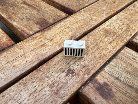 LEGO White Brick with Black Grille ref 3004p06 set 7839 7823 6377 6990 6980 6971