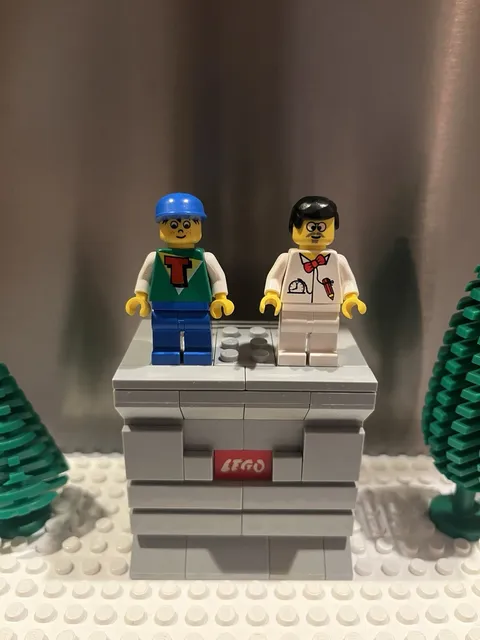 Lego Minifigure Timmy tim004 & Dr Cyber tim003 From Time Cruisers Set 6493-1