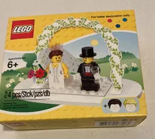 LEGO Wedding Favor Set (853340) Minifigure BRIDE GROOM CAKE TOPPER RETIRED
