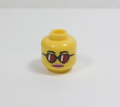 LEGO Female Girl Yellow Dual Sided Head Minifig Heart Glasses I12