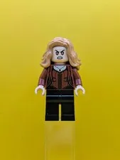 The Scarlet Witch (Wanda Maximoff) sh1018 Plain Legs, Medium Nougat Hair Marvel