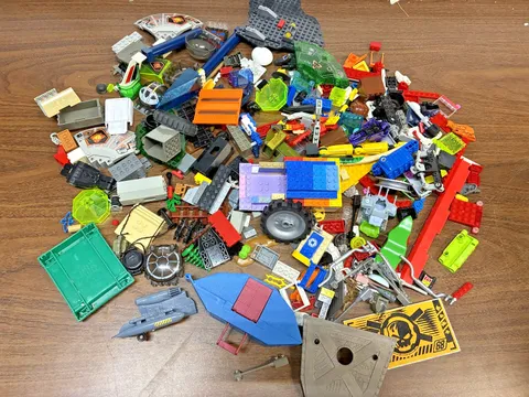 Large Lot of Mix Various Lego Parts, Pieces, 3 1/2 lbs