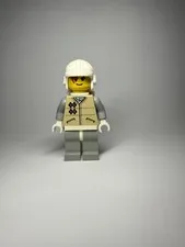 Hoth Rebel SW0108 Minifigure Yellow Head, White Helmet, Star Wars LEGO