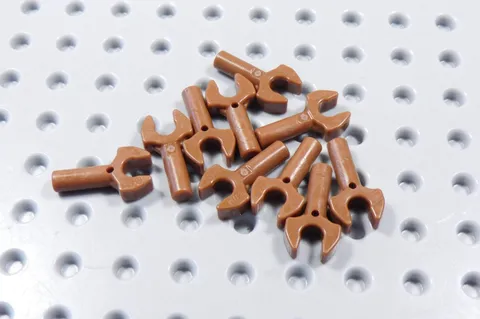 LEGO Lot of 10 Reddish Brown Droid Robot Claws Hands Minifig BR