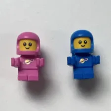 LEGO Classic mini Space Spaceman Minifigure lot of 2 Pink & Blue Vintage
