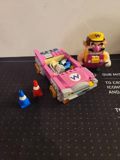 Lego Super Mario Wario Figure mar0222 from Wario & Boo 72038 Set w/ Car Parts