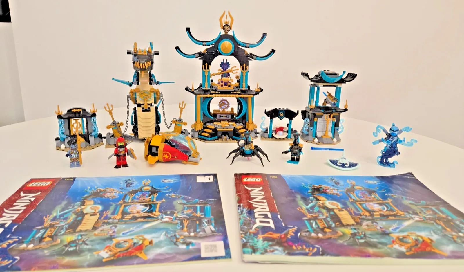 LEGO NINJAGO: Temple of the Endless Sea (71755) with figures, instructions, box