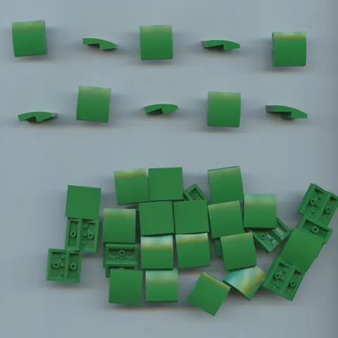 LEGO x 40 Green Slope, Curved 2 x 2 x 2/3 15068