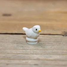 LEGO White Bird Small with Black Eyes Animal Minifigure 41835pb01