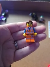 LEGO Movie minifigure,  Emmet - Smile / Scared, Worn Uniform, TLM113