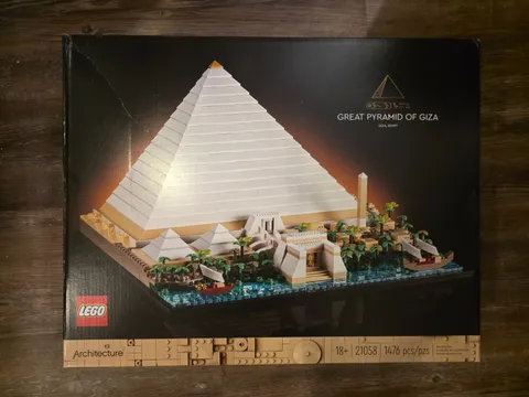 LEGO Architecture Great Pyramid of Giza (21058)  - Box Damage - Sealed