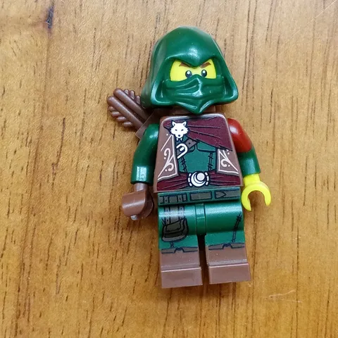 LEGO Collectible Minifigure Series 16 Rogue Archer Ranger