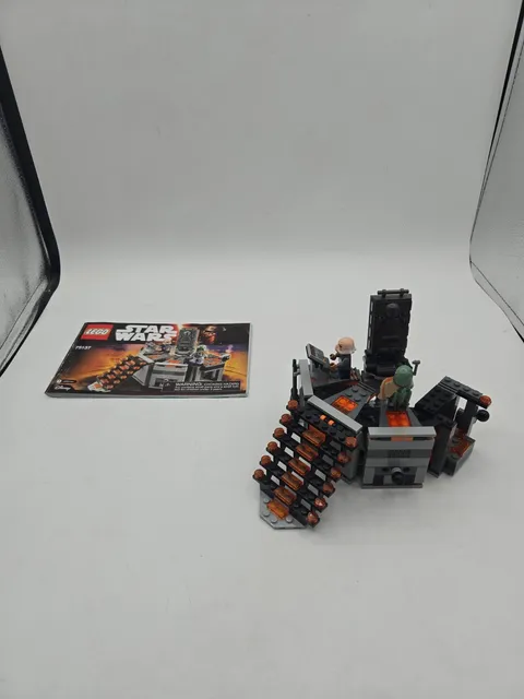 LEGO Carbon Freezing Chamber 75137 Star Wars Boba Fett Bespin Manual Complete Se
