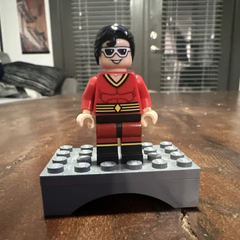 LEGO Plastic Man Minifigure DC Comics Super Heroes *RARE* *RETIRED*