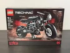 LEGO TECHNIC: The Batman Batcycle (42155) RETIRED - New/Sealed/Damaged Box