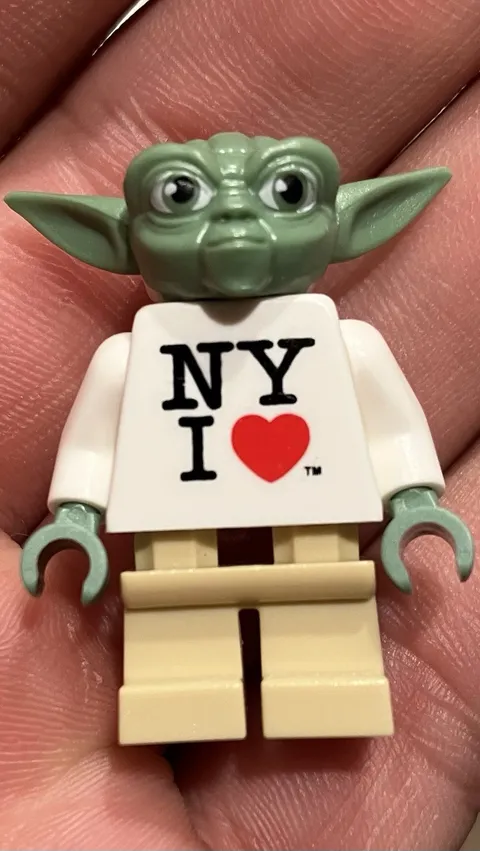 💎Lego New York Yoda Exclusive Minifigure Great Condition