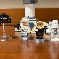 LEGO Star Wars 75138 Hoth Attack 98% Complete w/ Minifigures