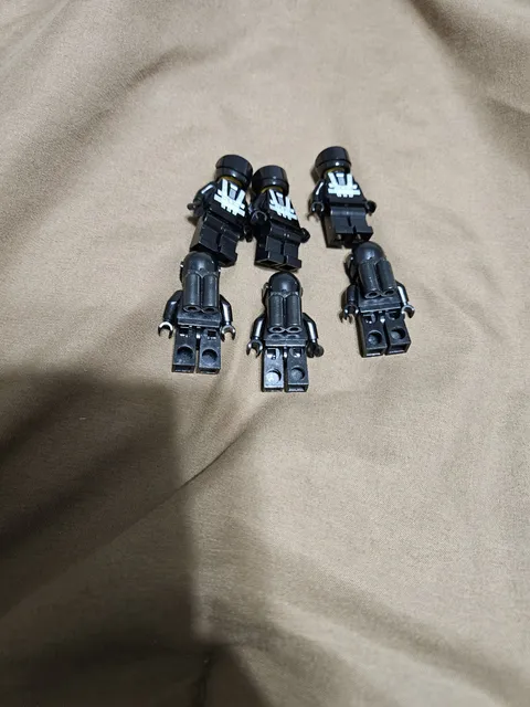 Lot Of 6 Lego Blacktron Minifigurines