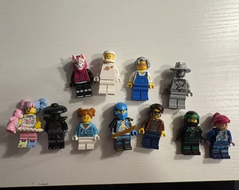 LEGO Minifigure Lot mixed characters *READ DESCRIPTION*