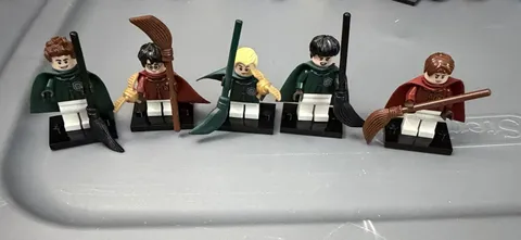 LEGO Harry Potter Minifigure Quidditch Lot of 5 w/ Capes