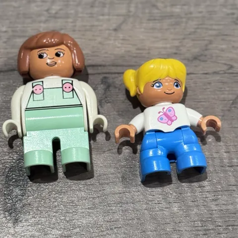 Lego Duplo WOMAN LADY MOM MOTHER FIGURE Overalls Little Girl Pig Tails Vintage