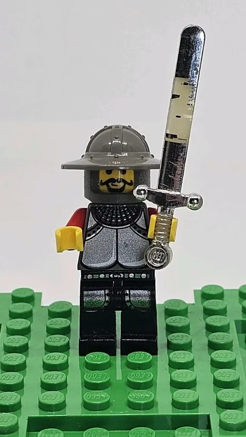 LEGO Castle Knights Kingdom I cas246 Knight 1 Minifigure 4816 4811 1287 Retired 