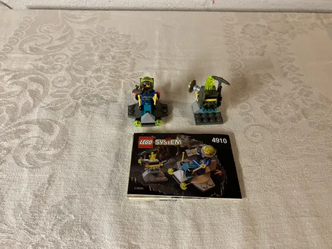 1999 LEGO Rock Raiders Set 4910 Hover Scout 100% Complete with Booklet