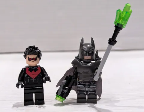 LEGO Armored Batman Minifigure sh0217 DC + Nightwing sh0085