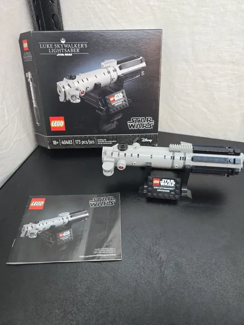 LEGO Star Wars: Luke Skywalker’S Lightsaber (40483)