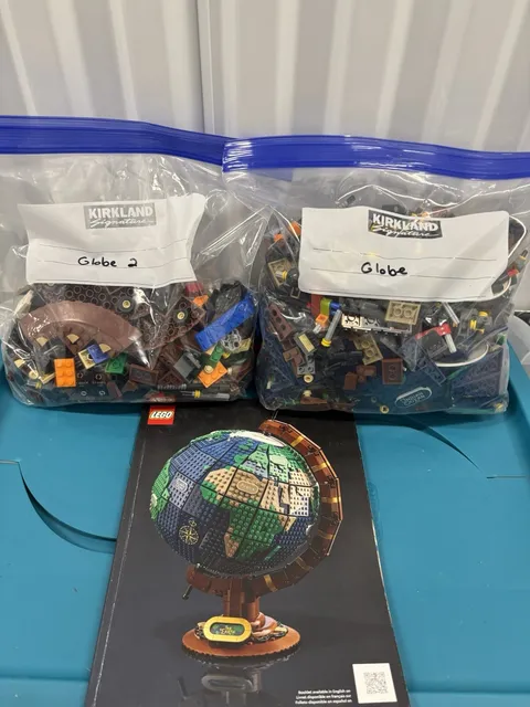 LEGO® Ideas 21332 The Globe 100% Complete W/Instructions Adult Owned!