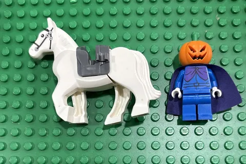 LEGO Scooby-Doo Headless Horseman W/Horse Minifigure scd009 75904