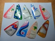 LEGO LOT OF 9 PLASTIC SMALL TRIANGULAR SAILS #41347