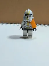 Lego Clone Trooper, 327th Star Corps (Phase 2) Black Head Orange Cloth Pauldron