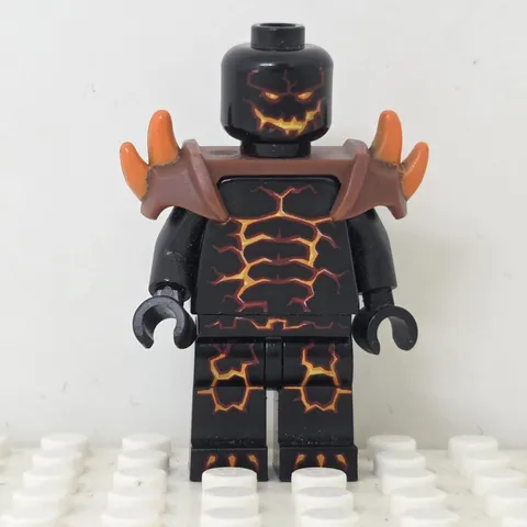 Lego Moltor Nexo Knights Lava Monster Minifigure nex017 70313 Three Brothers