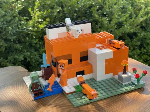 Lego 21178 Minecraft The Fox Lodge 100% Complete with Manual Pre-owned