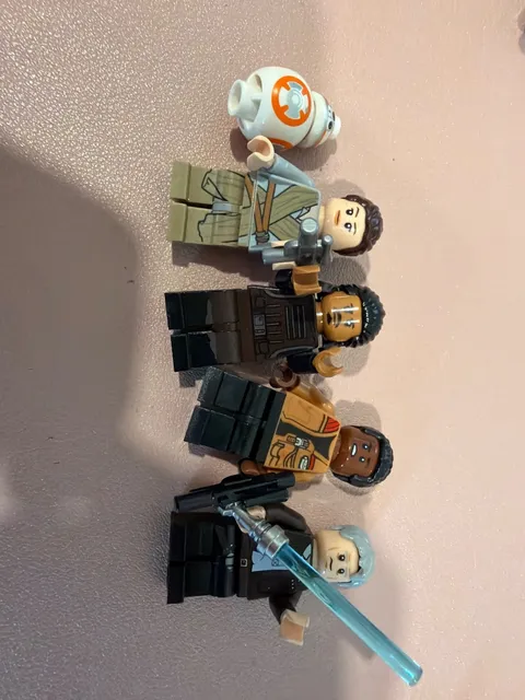 75105 millennium falcon mini figures lot, BB-8 Rey Finn Old Han Solo Tasu Leech