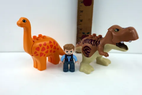 LEGO DUPLO Jurassic World Replacement Lot – Owen, T-Rex & Brachiosaurus